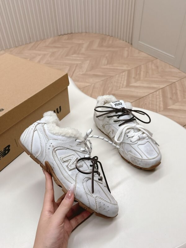 Miu Miu & new balance original new Forrest Gump training shoes retro