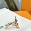 Louis Vuitton ring blossom collection