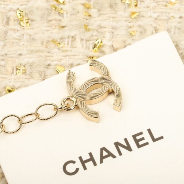 Chanel diamond full woven necklace