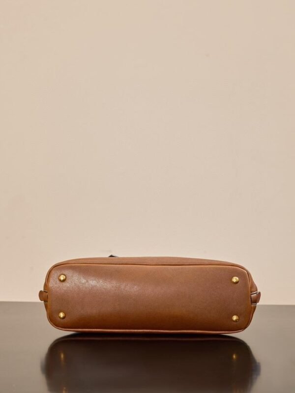 miumiu Aventure Bag Premium Edition Cognac Color 1:1 Bag Size: 33x17x11cm