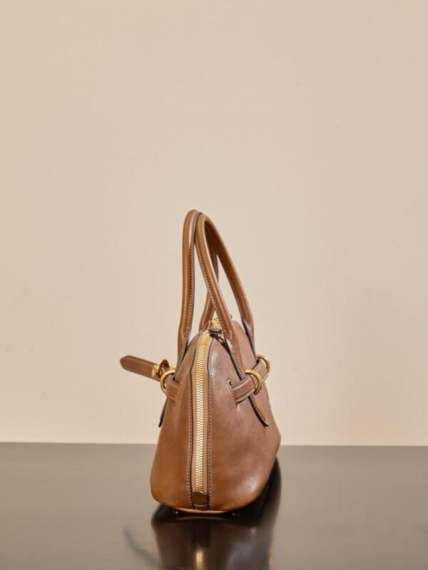 miumiu Aventure Bag Premium Edition Cognac Color 1:1 Bag Size: 33x17x11cm