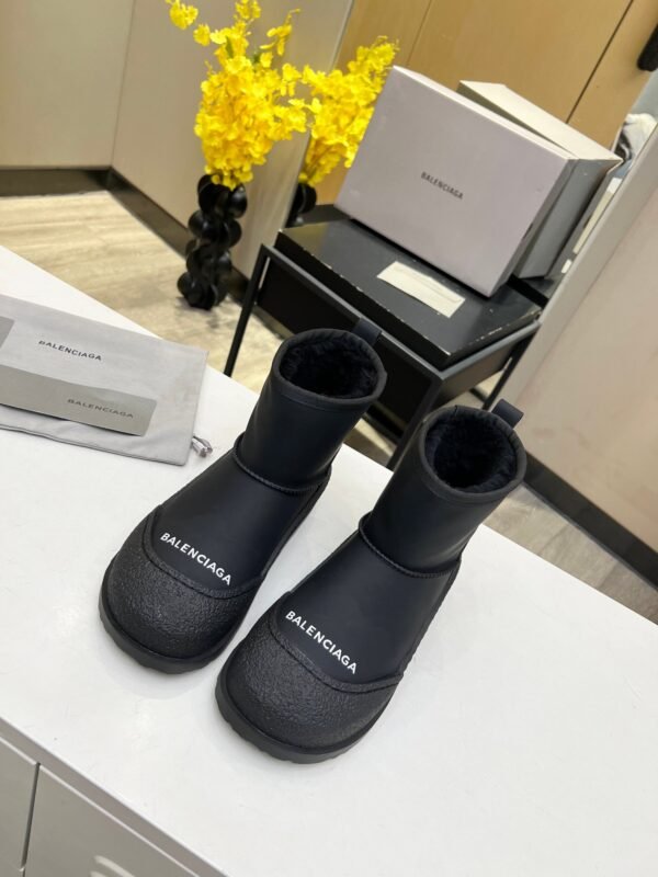 balenciaga sheepskin all-in-one snow boots