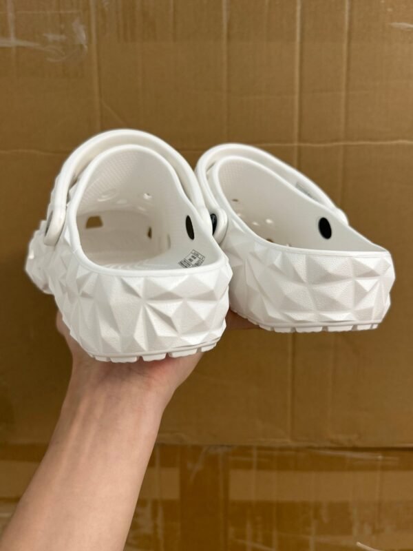 Crocs classic durian slippers