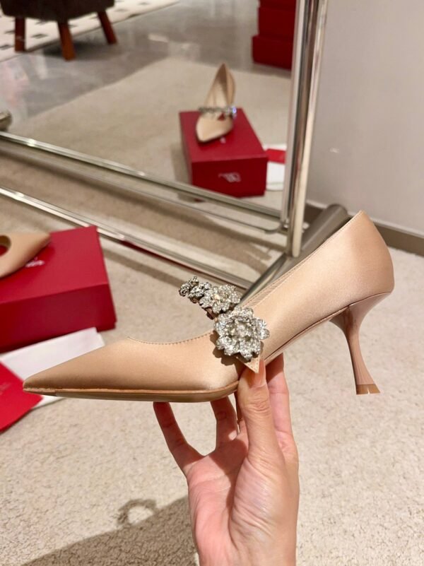 Roger vivier bouquet of flower diamonds kitten shoes