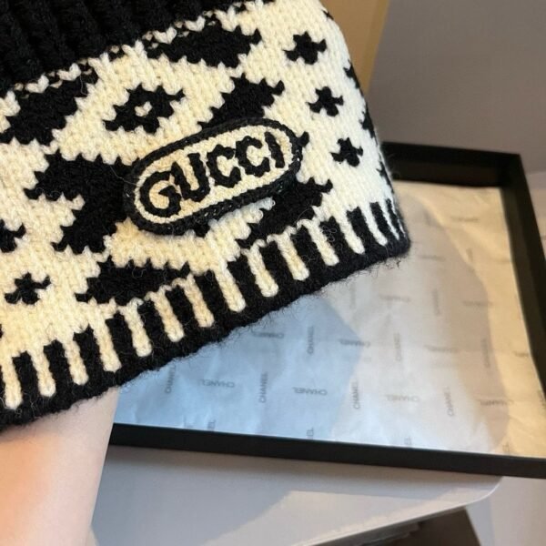 Gucci knit sweater hat