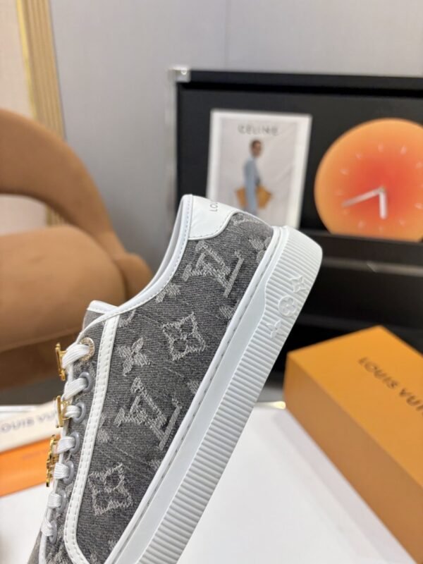 Louis Vuitton Lagoon series footwear