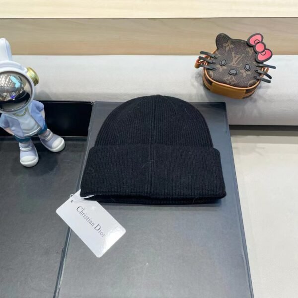 Dior embroidered wool knitted hat
