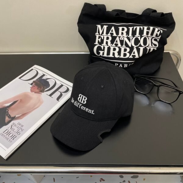 Original Balenciaga baseball cap black and white