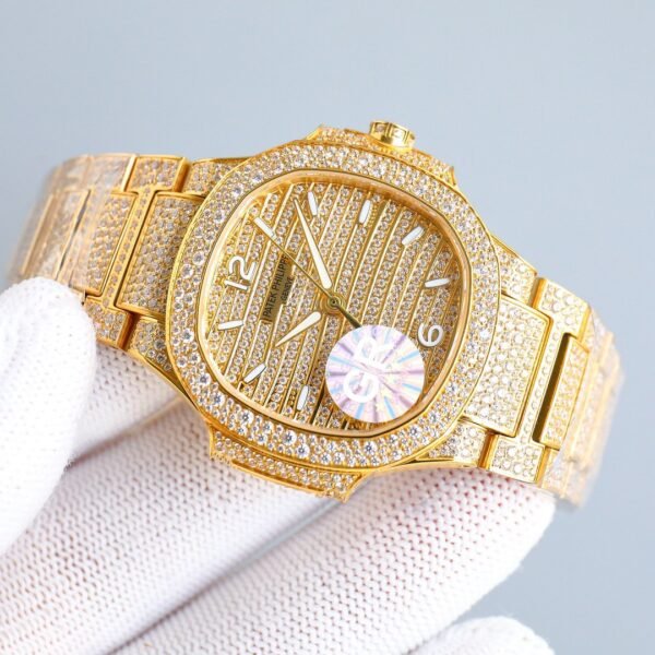 5-32-3.jpg Patek Philippe to create a classic timepiece 7118 lady Nautilus full diamond limited edition