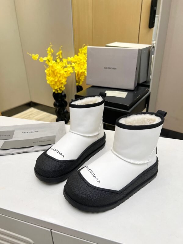 balenciaga sheepskin all-in-one snow boots