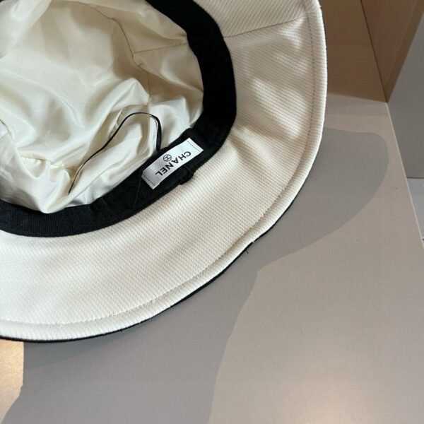 Chanel hat black white original