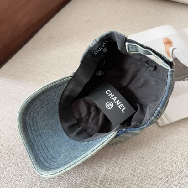 Chanel baseball cap