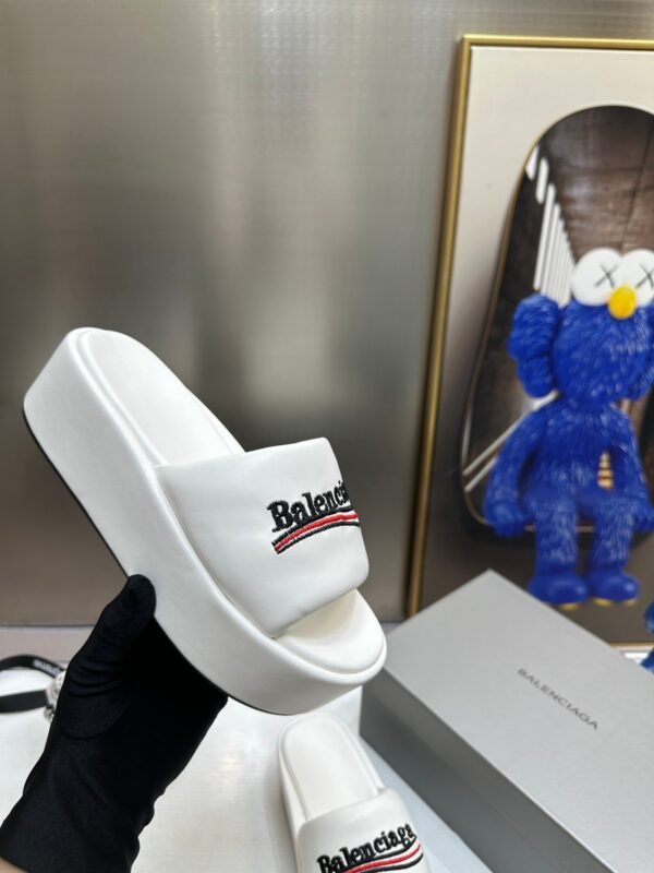 balenciaga couple platform slippers