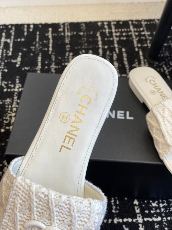 Chanel slippers Lazy slippers Black white Beige pink