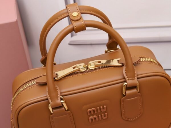 6-15-8.jpg MIUMIU original 1:1 bowling bag