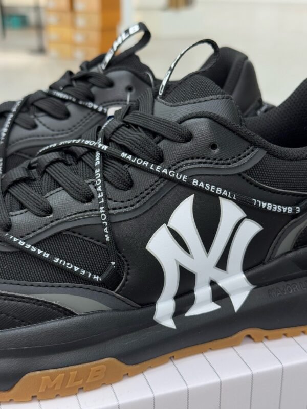 MLB chunky runner Running shoes black raw rubber strap