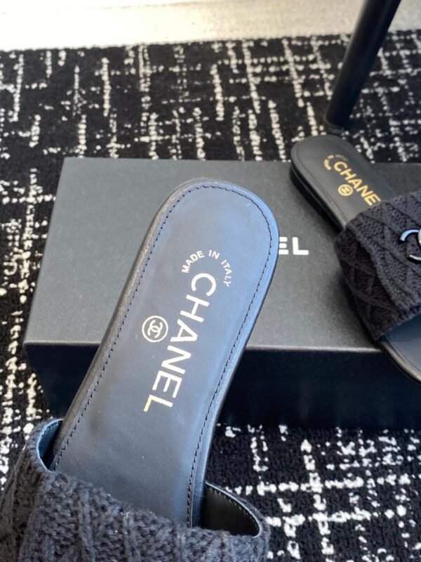 Chanel slippers Lazy slippers Black white Beige pink