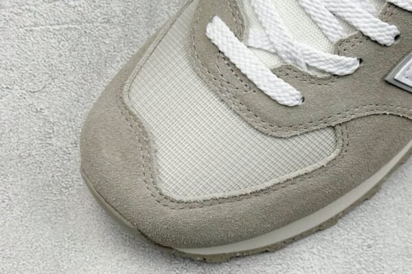 New Balance U574
