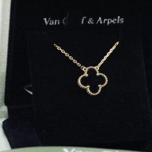 Van Cleef & Arpels necklace high edition