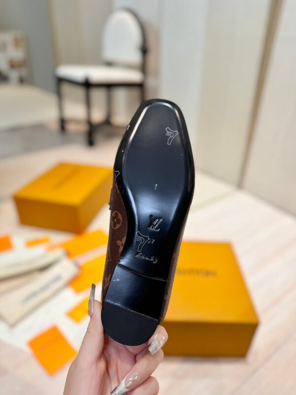 Louis Vuitton original calf leather 1:1 slippers