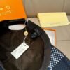 Louis Vuitton Original baseball cap V logo