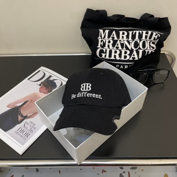 Original Balenciaga baseball cap black and white