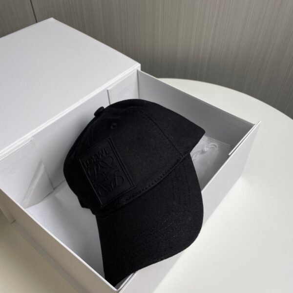 LOEWE baseball cap