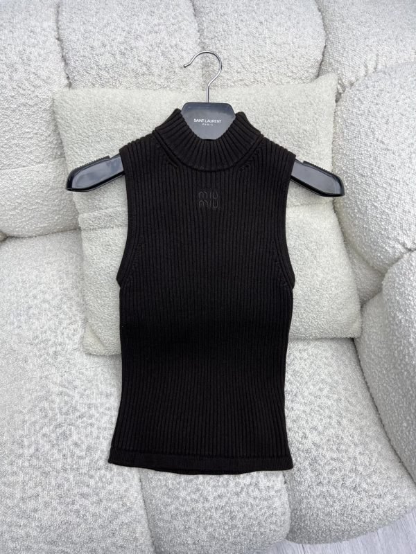 MIUMIU original embroidered sleeveless sweater