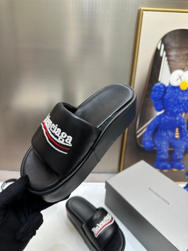balenciaga couple platform slippers