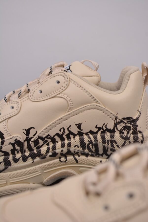 Balenciaga Original triple s sneakers