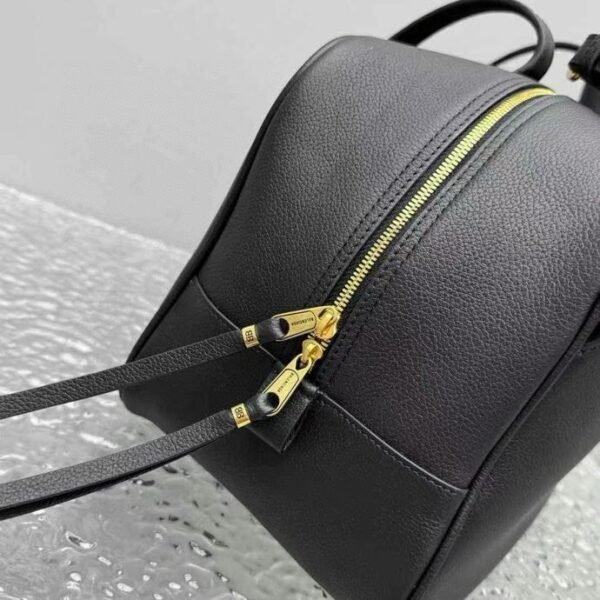 Balencia carrie bowling bag 35.8 x 18.7 x 16.5 cm