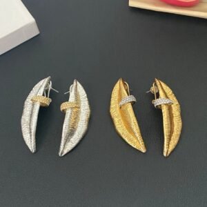 7088eaf3-f617-4933-b49d-e3d4233a0072.jpeg Schiparelli Lips Earrings Premium version