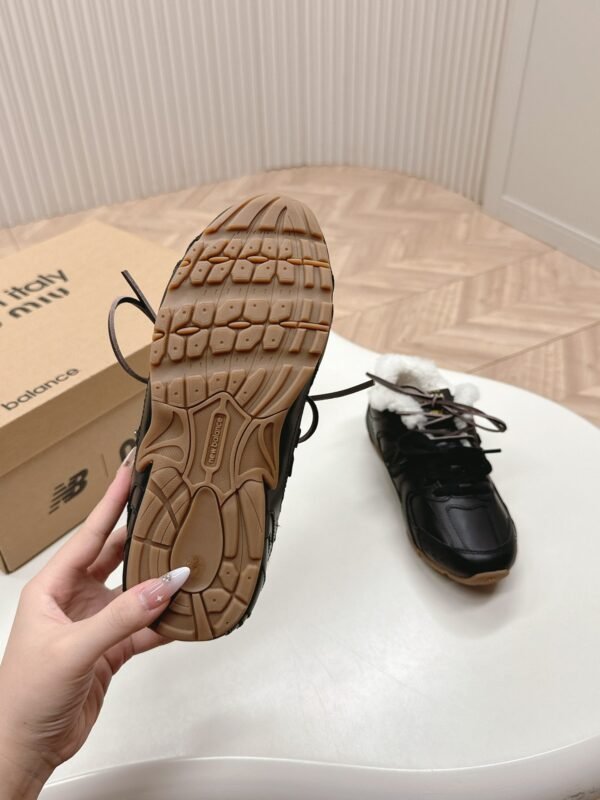 Miu Miu & new balance original new Forrest Gump training shoes retro
