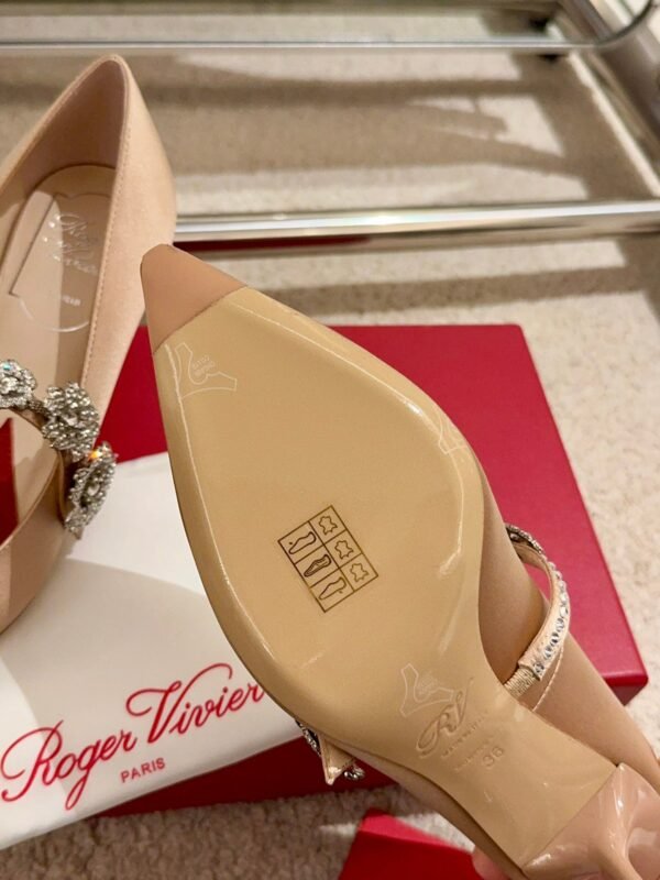 Roger vivier bouquet of flower diamonds kitten shoes