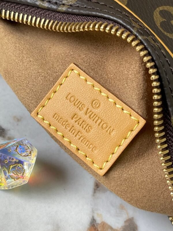 Louis Vuitton original leather 1:1 dumpling wrap, 23*13*6cm