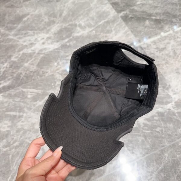 Balenciaga Original embroidered baseball cap
