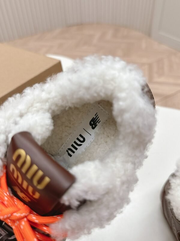 Miu Miu & new balance original new Forrest Gump training shoes retro