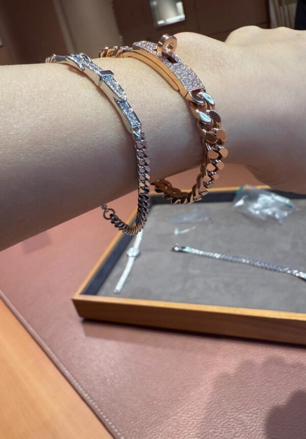 Hermes Etriviere bracelet with horseshoe buckle