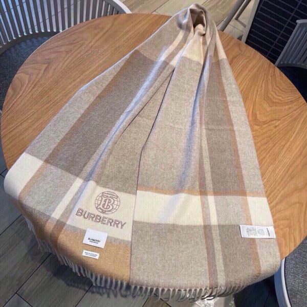 Burberry water ripple Original embroidery cashmere scarf