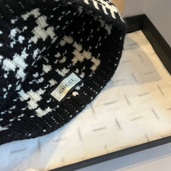 Gucci knit sweater hat