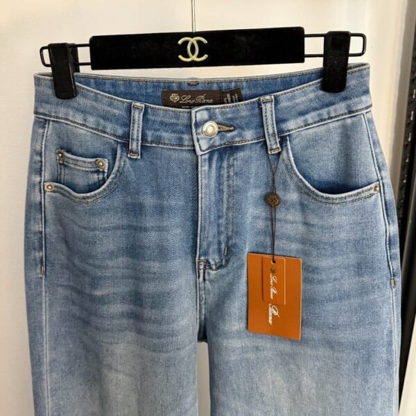 Loro Piana high-waisted slim-fit versatile denim trousers with embroidered leather logo High-quality clothing