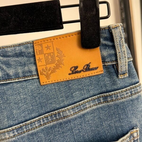 Loro Piana high-waisted slim-fit versatile denim trousers with embroidered leather logo High-quality clothing