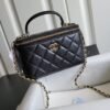 Chanel cosmetic bag high-end version delicate lambskin material ????.????*????????*???? ????????