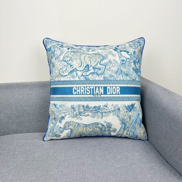 DIOR 50x50cm embroidered pillow Premium gift box packaging