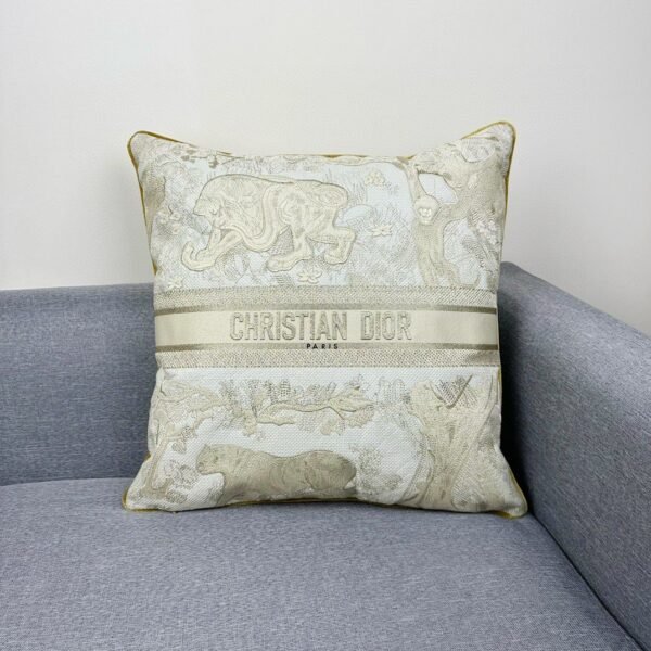 DIOR 50x50cm embroidered pillow Premium gift box packaging