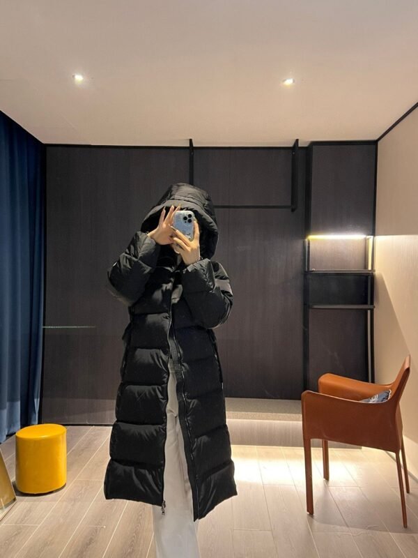 Moncler The latest autumn and winter Bondree series women’s long waist down jacket
