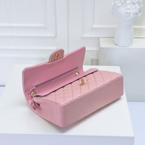 Chanel classic bag 25.5x16x6.5cm Sheepskin material