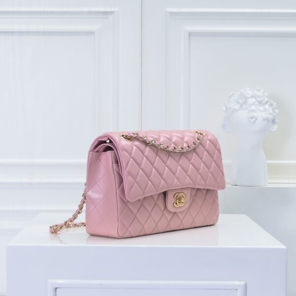 Chanel classic bag 25.5x16x6.5cm Sheepskin material