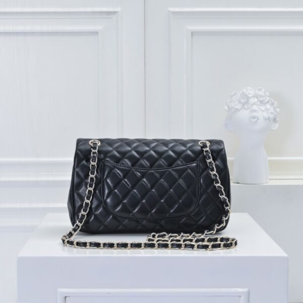 Chanel classic bag 25.5x16x6.5cm Sheepskin material