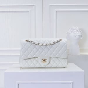 Chanel classic bag 25.5x16x6.5cm Sheepskin material